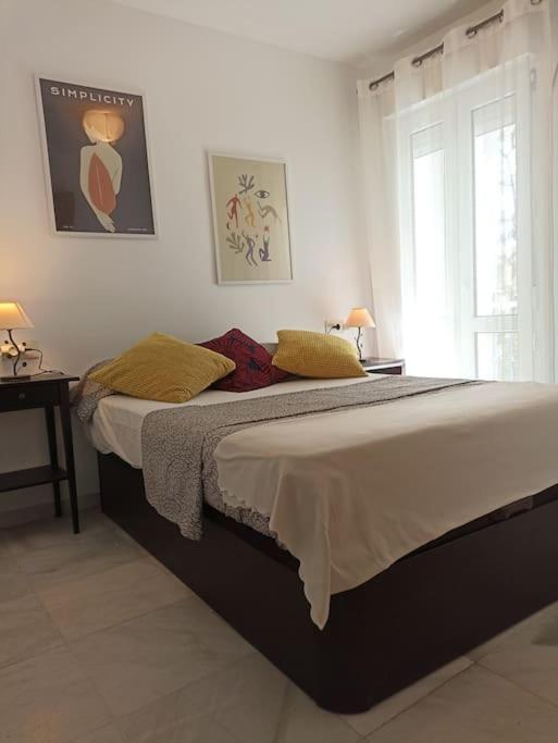 Bonito Apartamento En Centro Daire Málaga Dış mekan fotoğraf